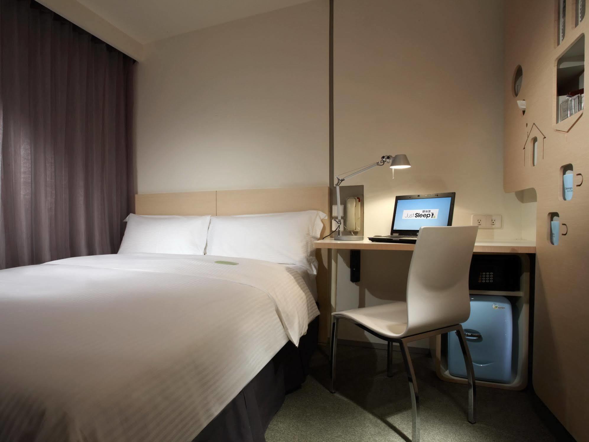 Just Sleep - Lin Sen Hotel Đài Bắc Ngoại thất bức ảnh